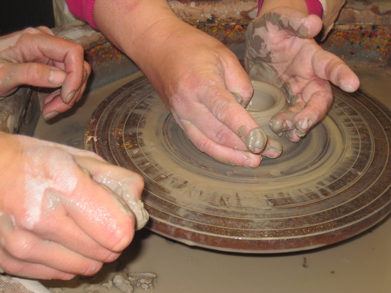 Potters wheel, hands