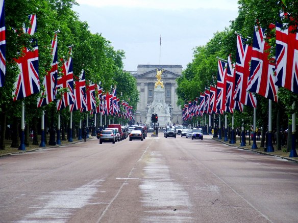 flags, horse guards parade, buckingham palace