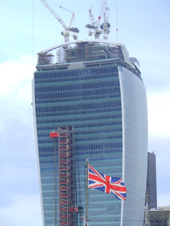 City of London, construction