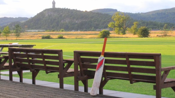 cricket bat, wallace monument