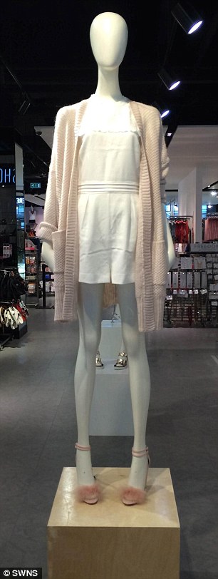 2AE025B200000578-3177981-This_Topshop_dummy_that_started_the_furore_When_we_measured_a_si-a-28_1438126580996